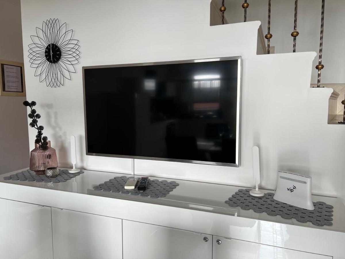 Maj Premium Apartment 4 Sterne - Neu Renoviert بوريتش المظهر الخارجي الصورة