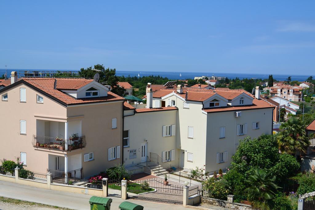 Maj Premium Apartment 4 Sterne - Neu Renoviert بوريتش الغرفة الصورة